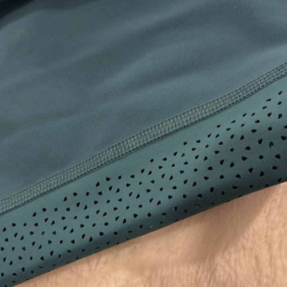 Lululemon Athletica crop leggings women’s size 6 in teal blue colour - like new - Picture 4 of 15